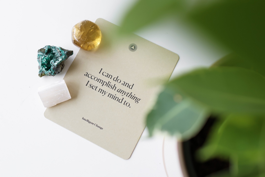 いて座新月の心理と霊性のイメージ。俯瞰の視点と再発見を象徴する光。